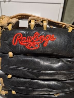 Rawlings Black Leather Baseball Glove with Red Logo